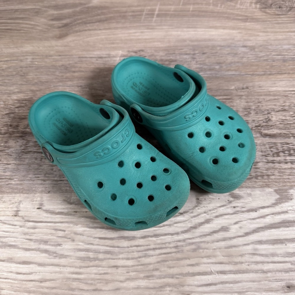 Crocs Iconic Comfort Baby Toddler Child Size 9C Aqua‎ Sandal Shoes Clogs